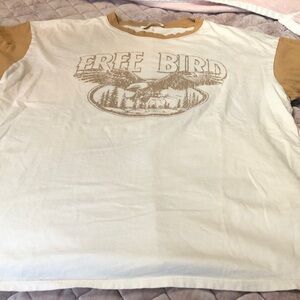 Tres Bien  Free bird tee